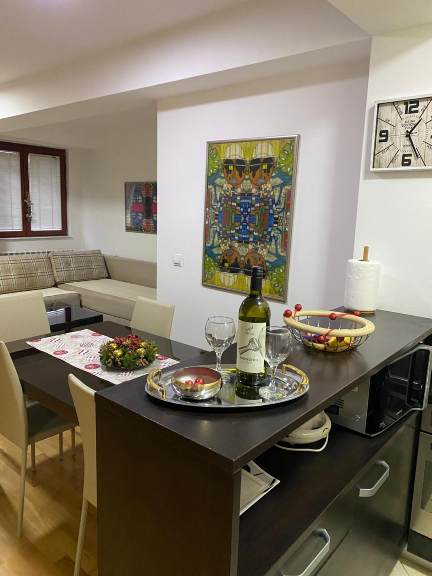 Dona Apartments Скопие Екстериор снимка