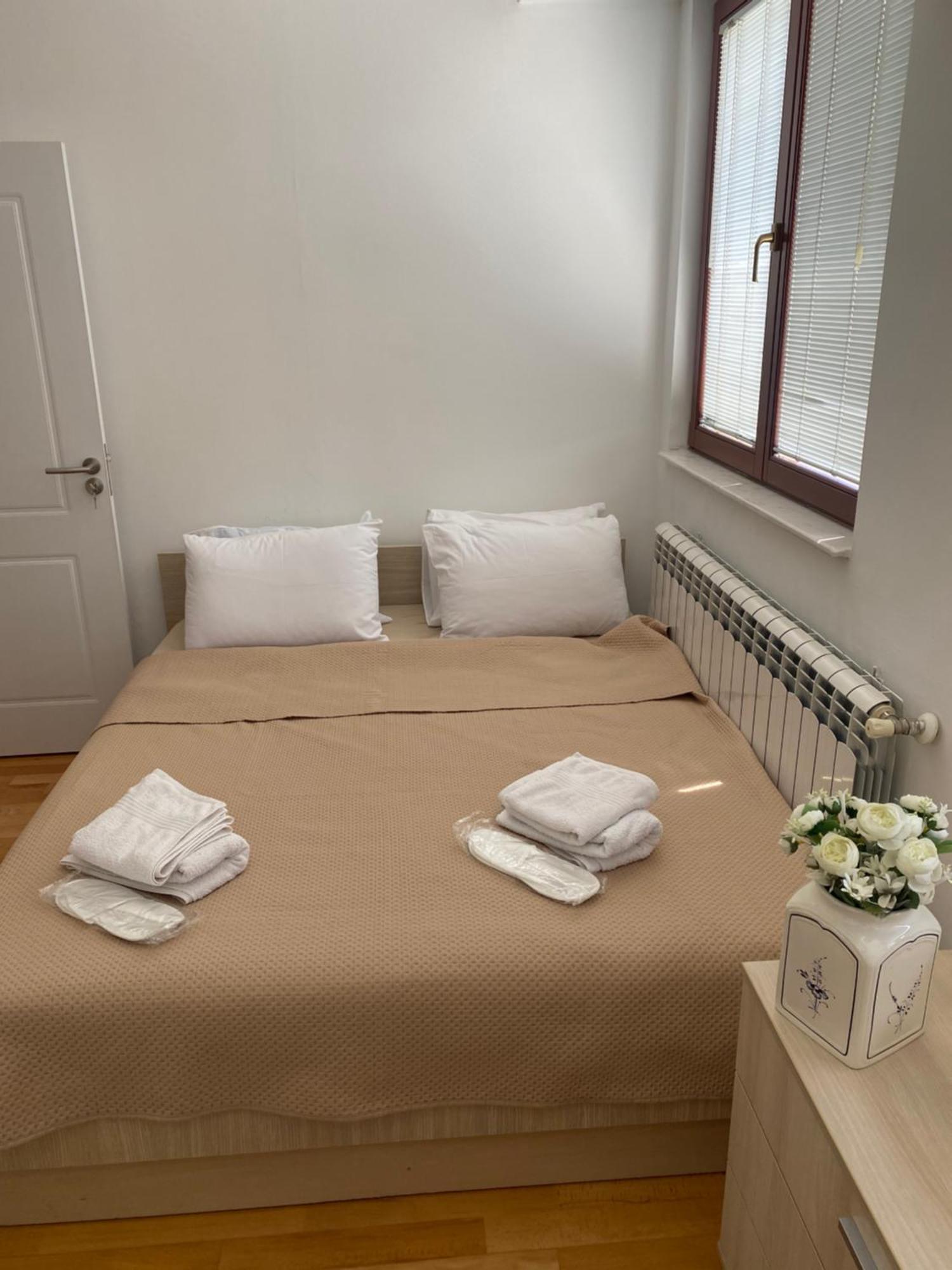 Dona Apartments Скопие Екстериор снимка